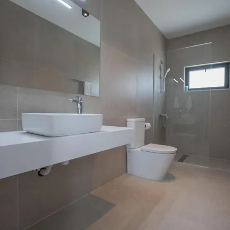 Holiday home Geraeumige Mit Grossem Garten Und Pool By Interhome Protaras