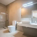 Hébergement de vacances Geraeumige Mit Grossem Garten Und Pool By Interhome *